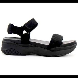 Vagabond Lori Sandals Size 5